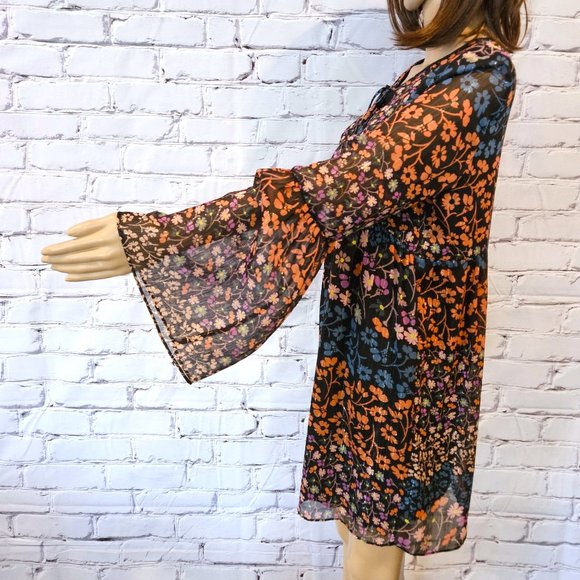 BCBGeneration, Boho BCBG lace up front floral print dress with bell sleeves - Picture 10 of 15